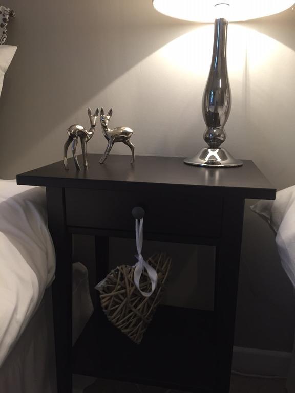 Illshaw Heath Farm Guest Lodge ホックレイ・ヒース 部屋 写真